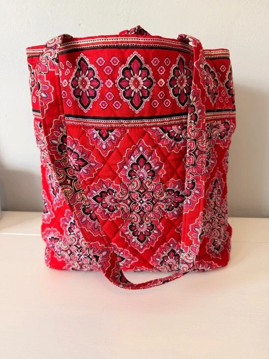 Vera Bradley Frankly Scarlet Tote Bag with Tortoise Shell Toggle - Picture 3 of 8